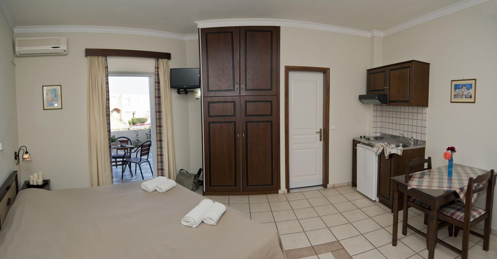 Hotel Caretta Beach Йеранион Экстерьер фото