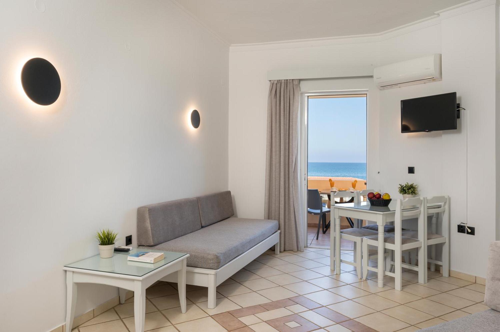 Hotel Caretta Beach Йеранион Экстерьер фото