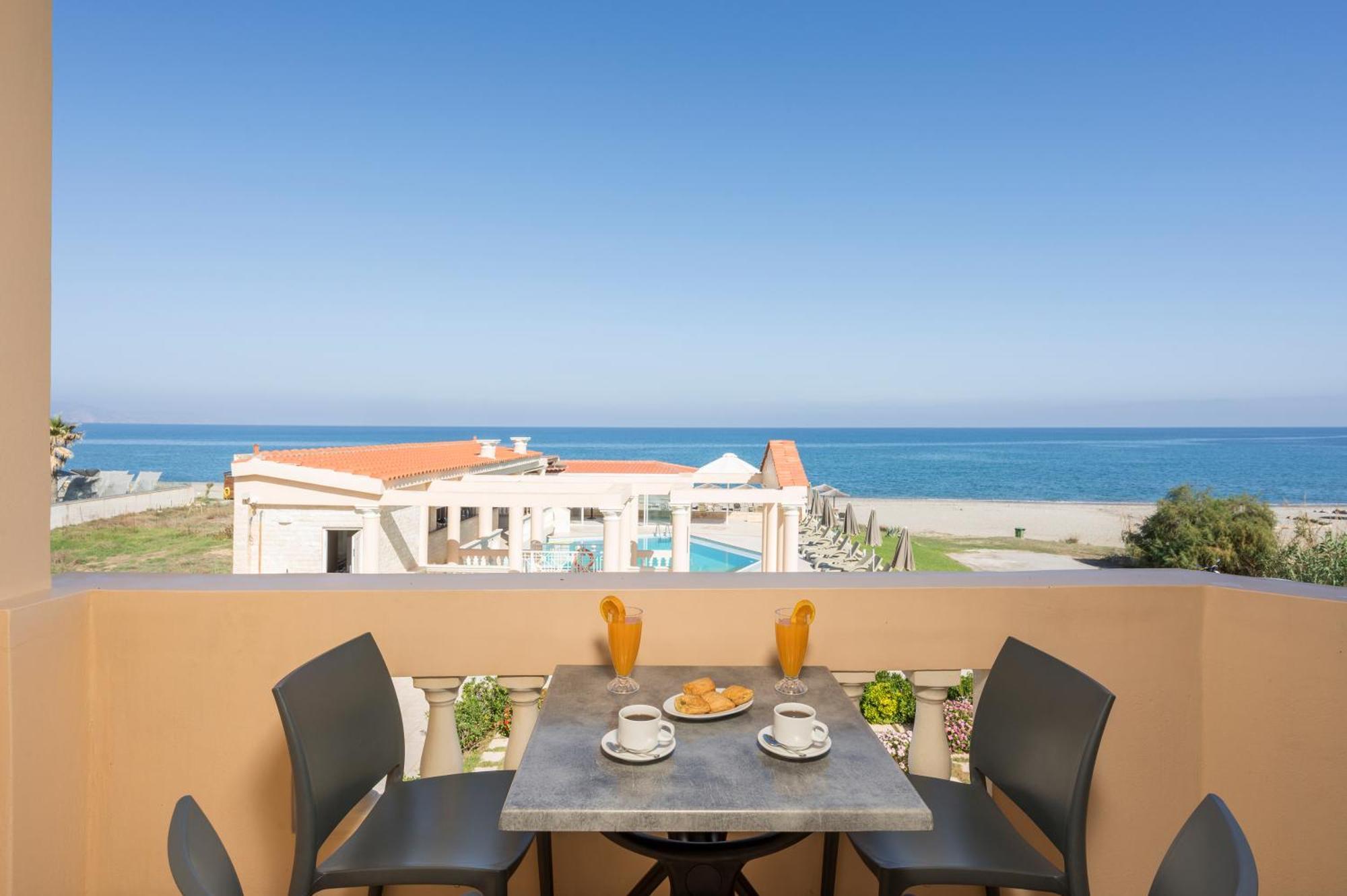 Hotel Caretta Beach Йеранион Экстерьер фото