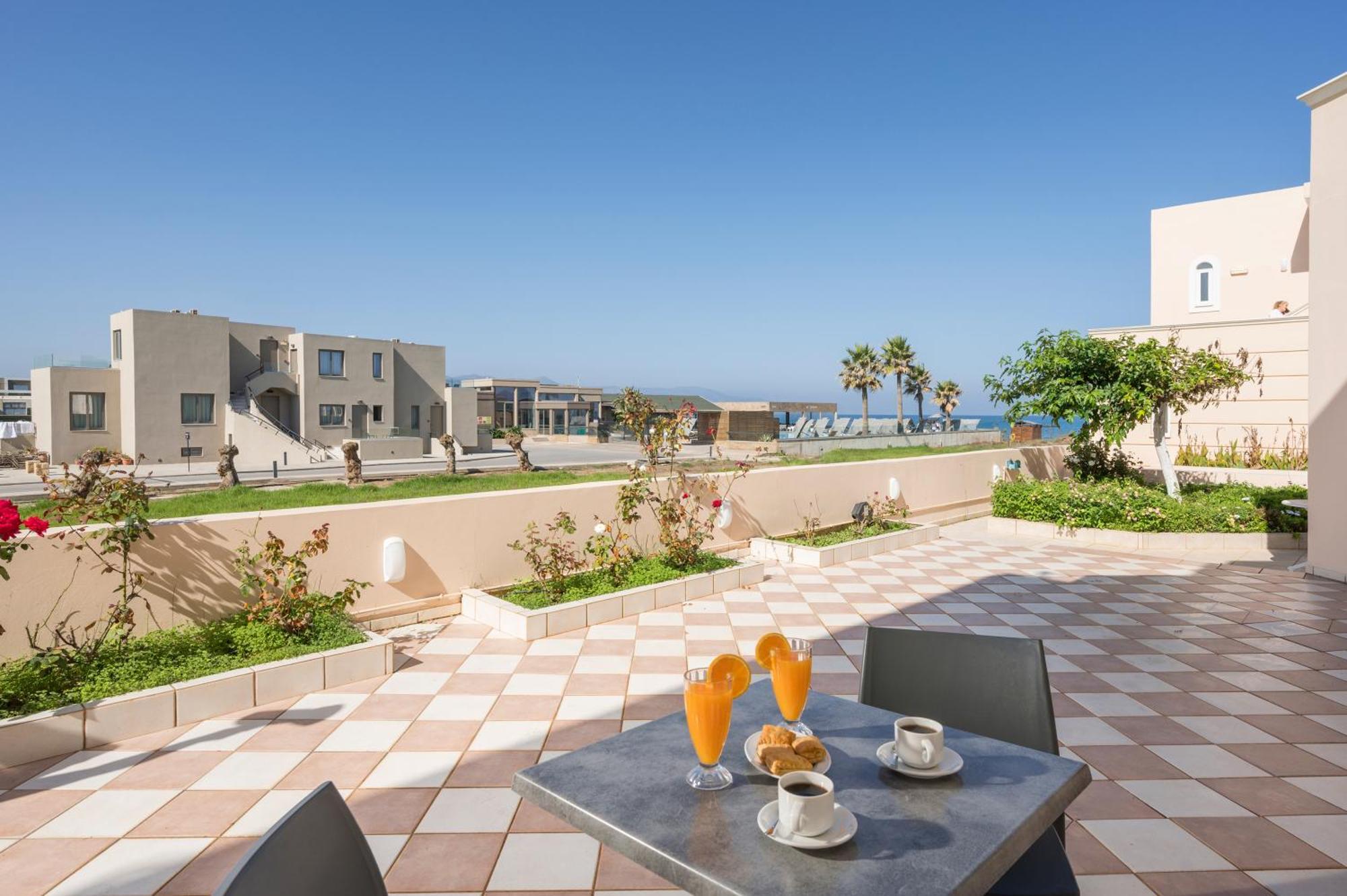 Hotel Caretta Beach Йеранион Экстерьер фото
