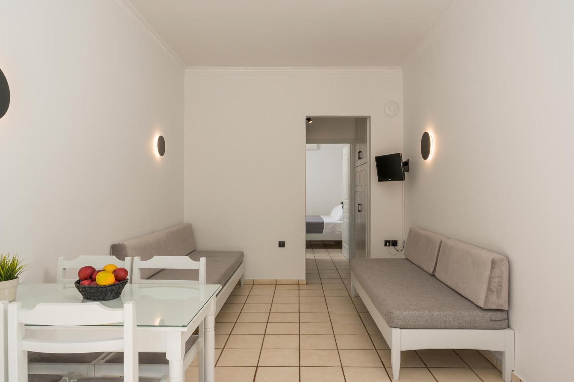 Hotel Caretta Beach Йеранион Экстерьер фото
