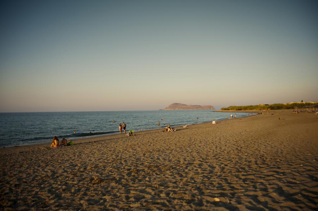 Hotel Caretta Beach Йеранион Экстерьер фото